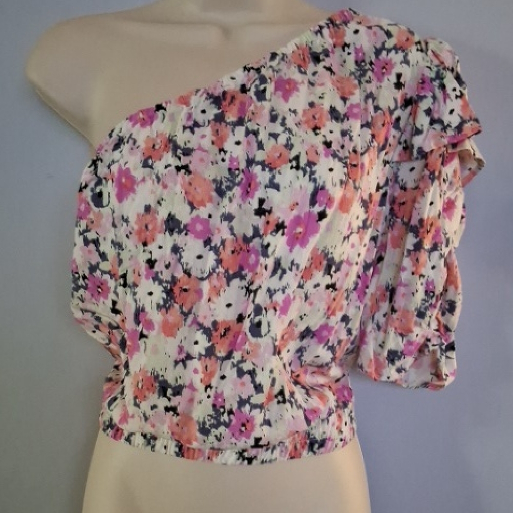 Universal Thread Floral One-Shoulder Top